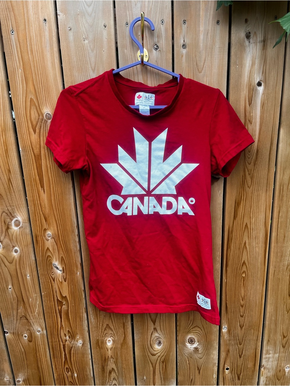 Hudsons Bay Graphic Tee with White Canada Maple Leaf